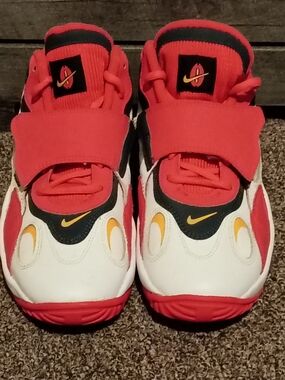 Nike Air Speed Turf (GS) 6.5 Y